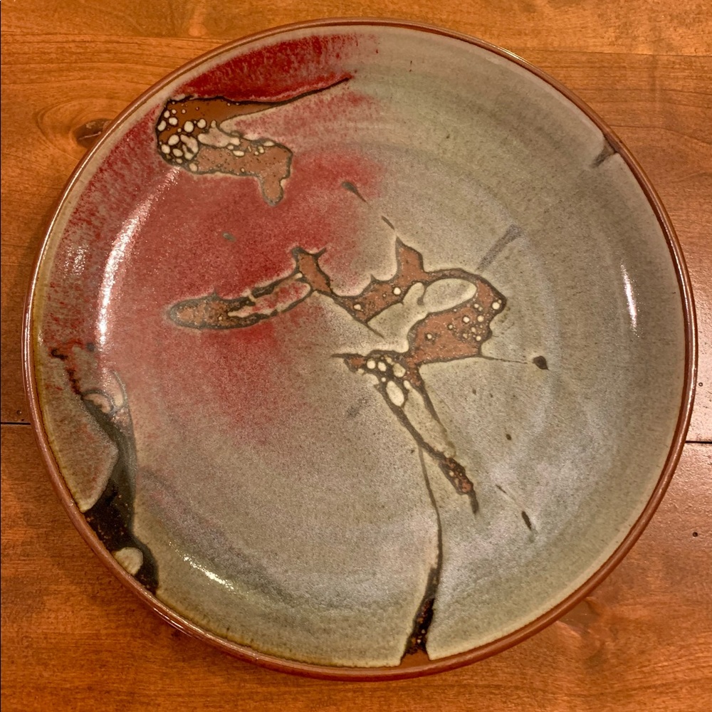 Walter Dexter large stoneware Bowl/Platter
excellent condition

Diameter 11.25”